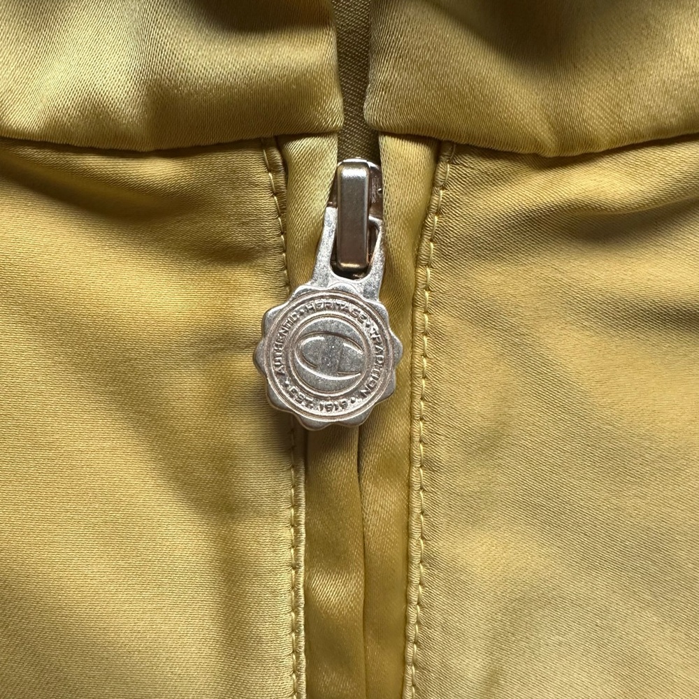 Muhammad Ali Golden Hooded Robe - Picture 9 of 15